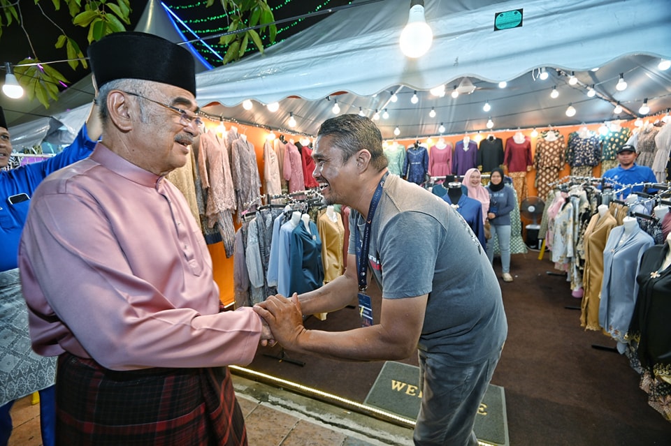 Berkunjung ke Bazar Aidilfitri di Jalan Hang Tuah Melaka 8