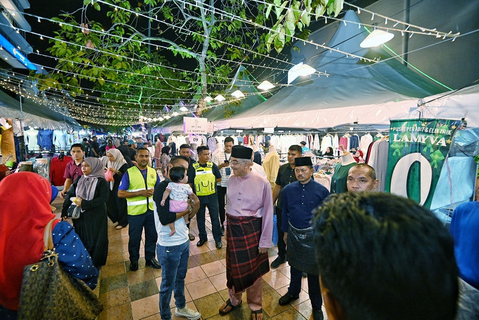 Berkunjung ke Bazar Aidilfitri di Jalan Hang Tuah Melaka 18