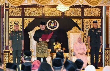 Rakaman Istiadat Pengurniaan Surat Cara Pelantikan Kepada Tuan Yang Terutama Yang di-Pertua Negeri Melaka di Istana Negara
