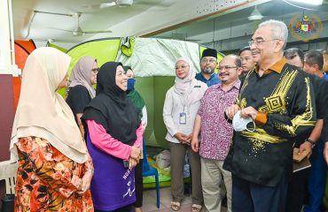 Lawatan ke Pusat Pemindahan Sementara (PPS) mangsa banjir daerah Alor Gajah