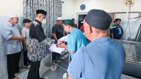 Penghormatan terakhir kepada Allahyarham Haji Abdullah Abu