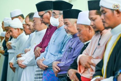 Solat Jumaat di Masjid Jamek Al-Hidayah, Batu Berendam