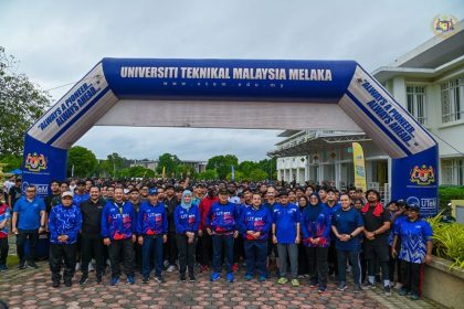 1-18 Acara UTeM Eco Fit Brisk Walk bersama Warga UTeM di Kampus UTeM, Durian Tunggal, Melaka