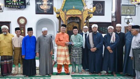 Solat Isyak dan Terawih di Masjid Kampung Hulu, Melaka