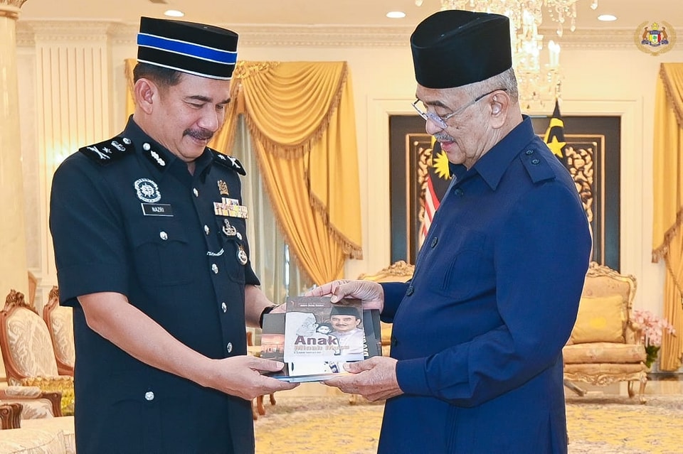 Kunjungan Hormat Perpisahan daripada YDH SAC Datuk Md Nazri bin Zawawi 4