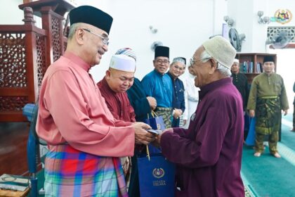 3-14(2) Solat Jumaat di Masjid Al-Faizin, Paya Mengkuang Bukit Rambai 2