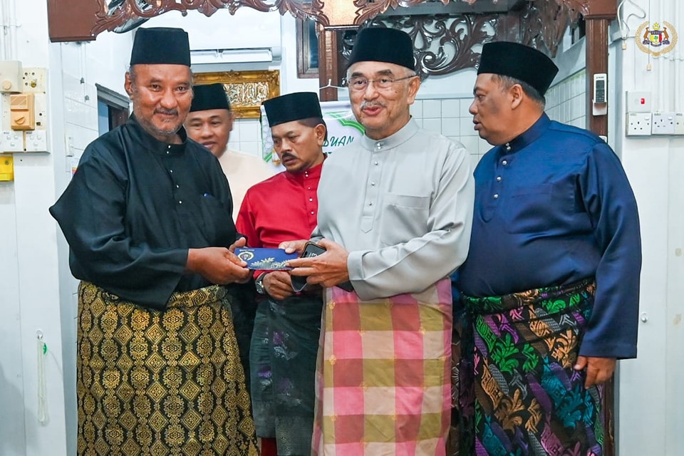 Majlis Berbuka Puasa dan Tarawih bersama Masyarakat DUN Ayer Limau 3