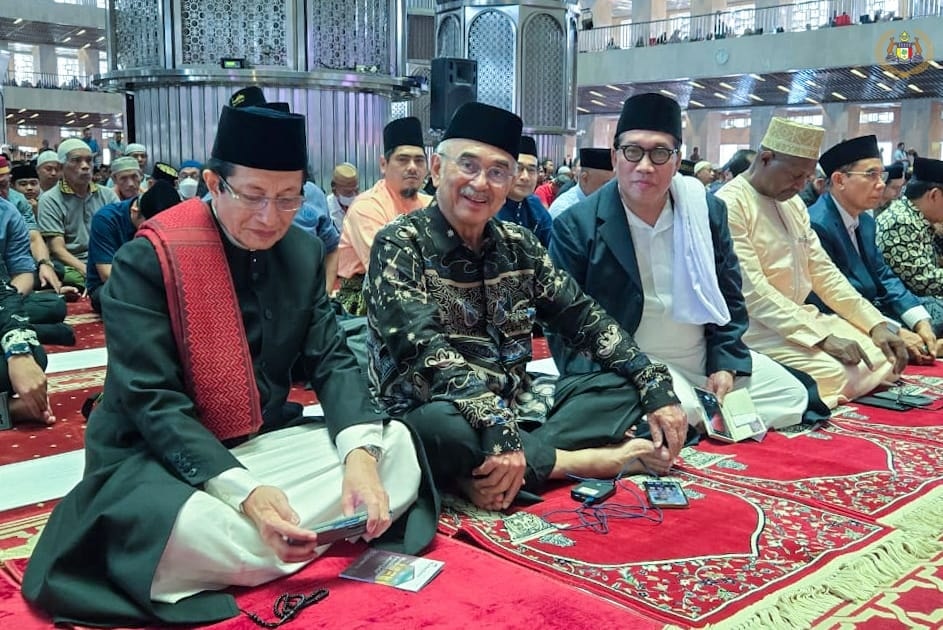 Solat Jumaat di Masjid Istiqlal, Jakarta, Indonesia 5