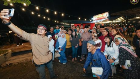 Meluangkan masa bermoreh bersama pengamal media Negeri Melaka di Char Kurt Teow Ketagih, Melaka