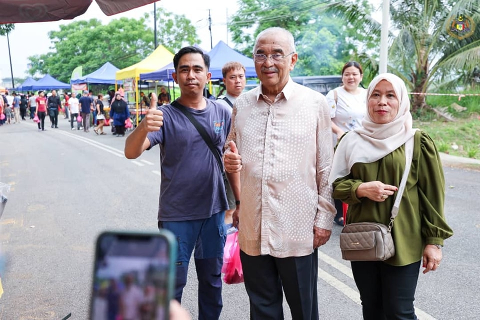Meluangkan masa berkunjung ke Bazar Ramadan Peringgit 3