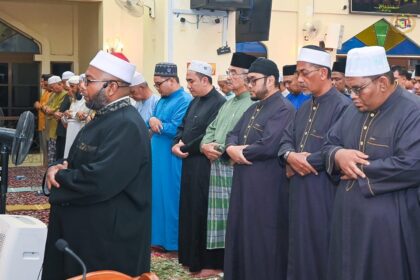 3-5 Solat Isyak dan Terawih di Masjid Sayyidina Ali, Bukit Katil, Melaka