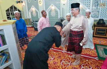 Solat Isyak dan Terawih di Masjid Raudhatul Jannah, Bukit Katil, Melaka