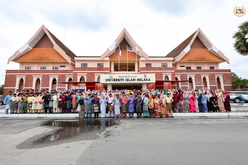 Solat Jumaat di Masjid Al-Ilmi, Permatang Ilmu Universiti Islam Melaka (UNIMEL) 3