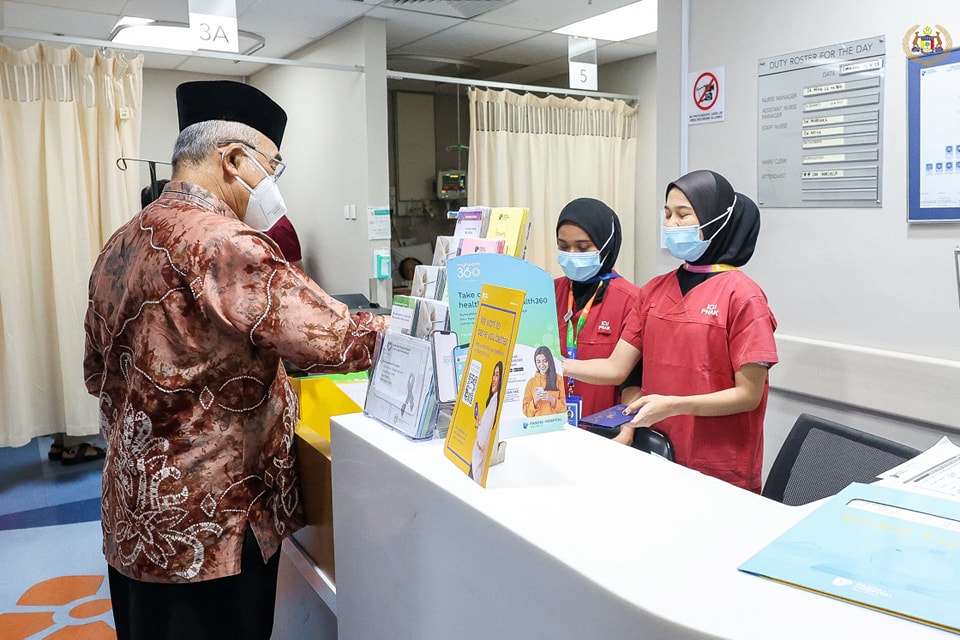 Menziarahi Puan Hajah Zalina binti Abu Zahar 2