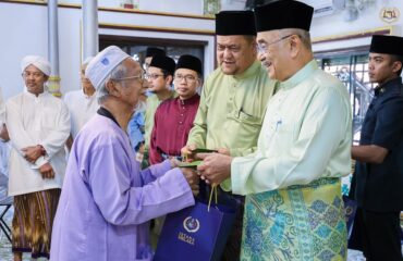 Solat Jumaat di Masjid Tengkera 3