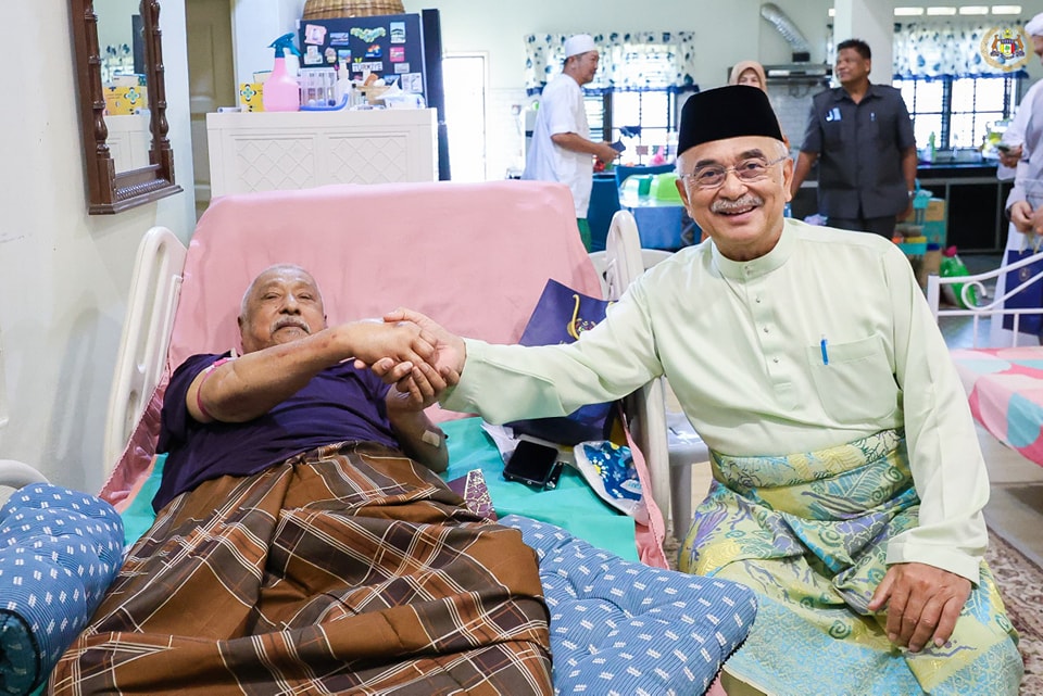 Solat Jumaat di Masjid Tengkera 4