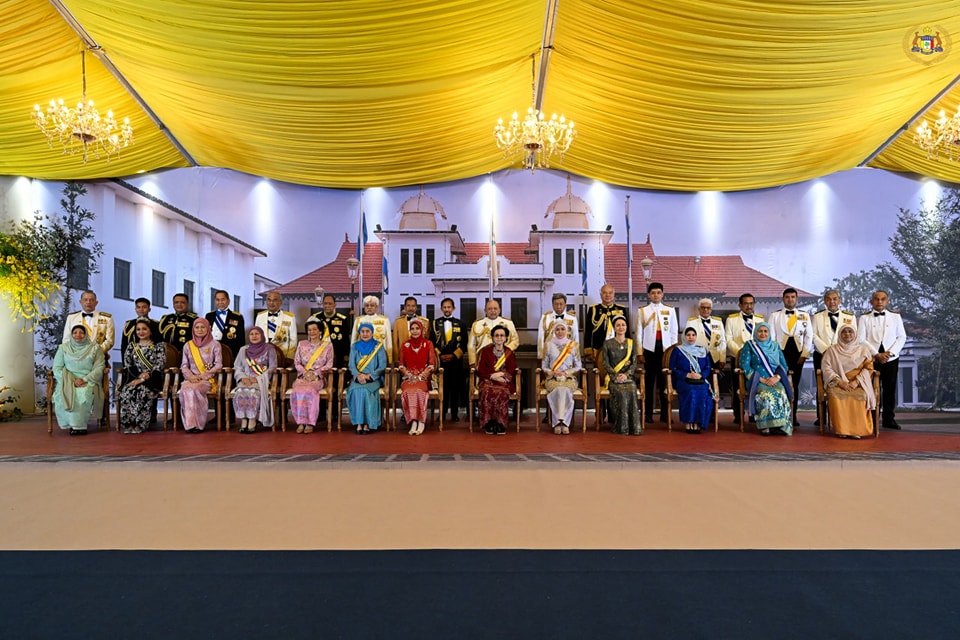 Majlis Santapan Diraja Sempena Sambutan Jubli Perak Pemerintahan DYMM Tuanku Syed Sirajuddin Jamalullail 4