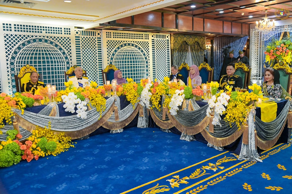Majlis Santapan Diraja Sempena Sambutan Jubli Perak Pemerintahan DYMM Tuanku Syed Sirajuddin Jamalullail 1