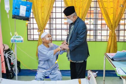 tyt 20-5-1 Menziarahi YBhg. Datuk Wira Haji Rashid Redza Bin Md Salleh 1