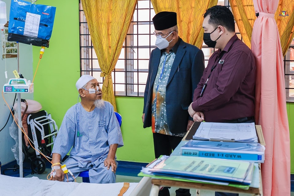 Menziarahi YBhg. Datuk Wira Haji Rashid Redza Bin Md Salleh 4