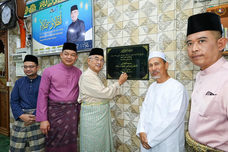 Solat Jumaat di Masjid Al-Wathani, Kampung Bukit Pegoh 3