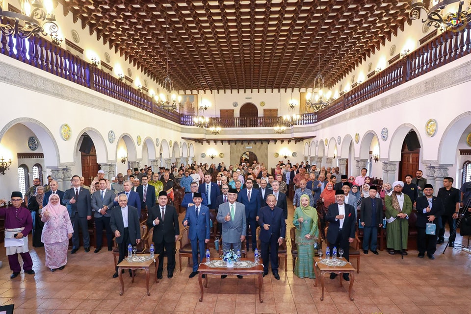 Majlis Pelancaran Buku Jejak Haramain Ke Istanbul Februari 1910 - November 1910 2