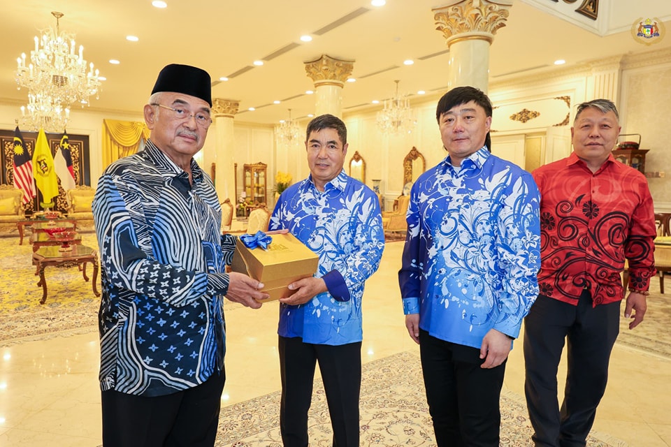 Kunjungan Hormat daripada Mr. Ai Xingyou dan Mr. Liushuang 4