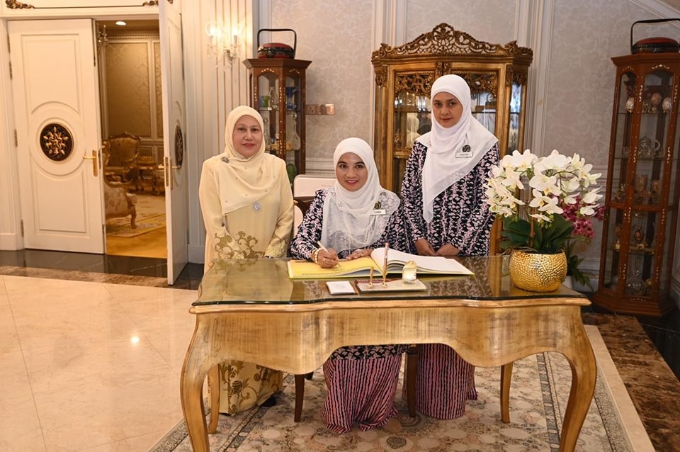 Kunjungan Hormat daripada YBhg. Datin Diana Aini Binti Mokter 2