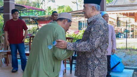 Penghormatan terakhir kepada Allahyarhamah Hajjah Azizah binti Jaim