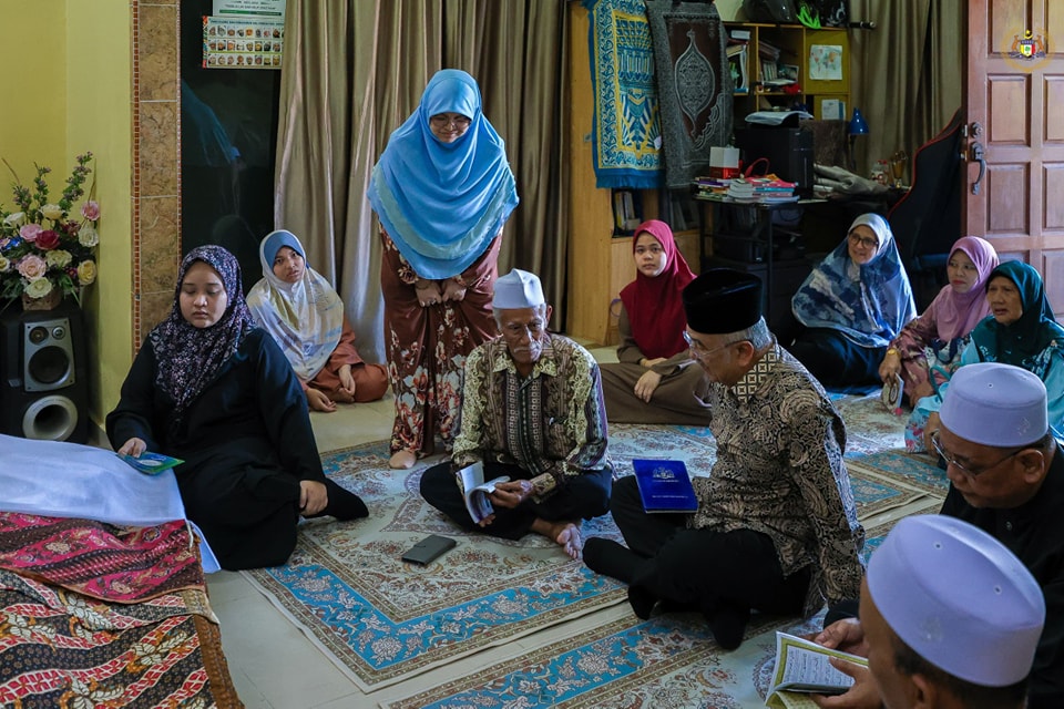 Penghormatan terakhir kepada Allahyarhamah Hajjah Azizah binti Jaim 2