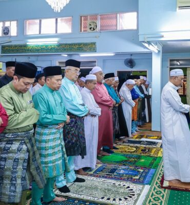 tyt 19-6-6 Solat Jumaat di Masjid Al-Hidayah, Kampung Chabau, Asahan 2
