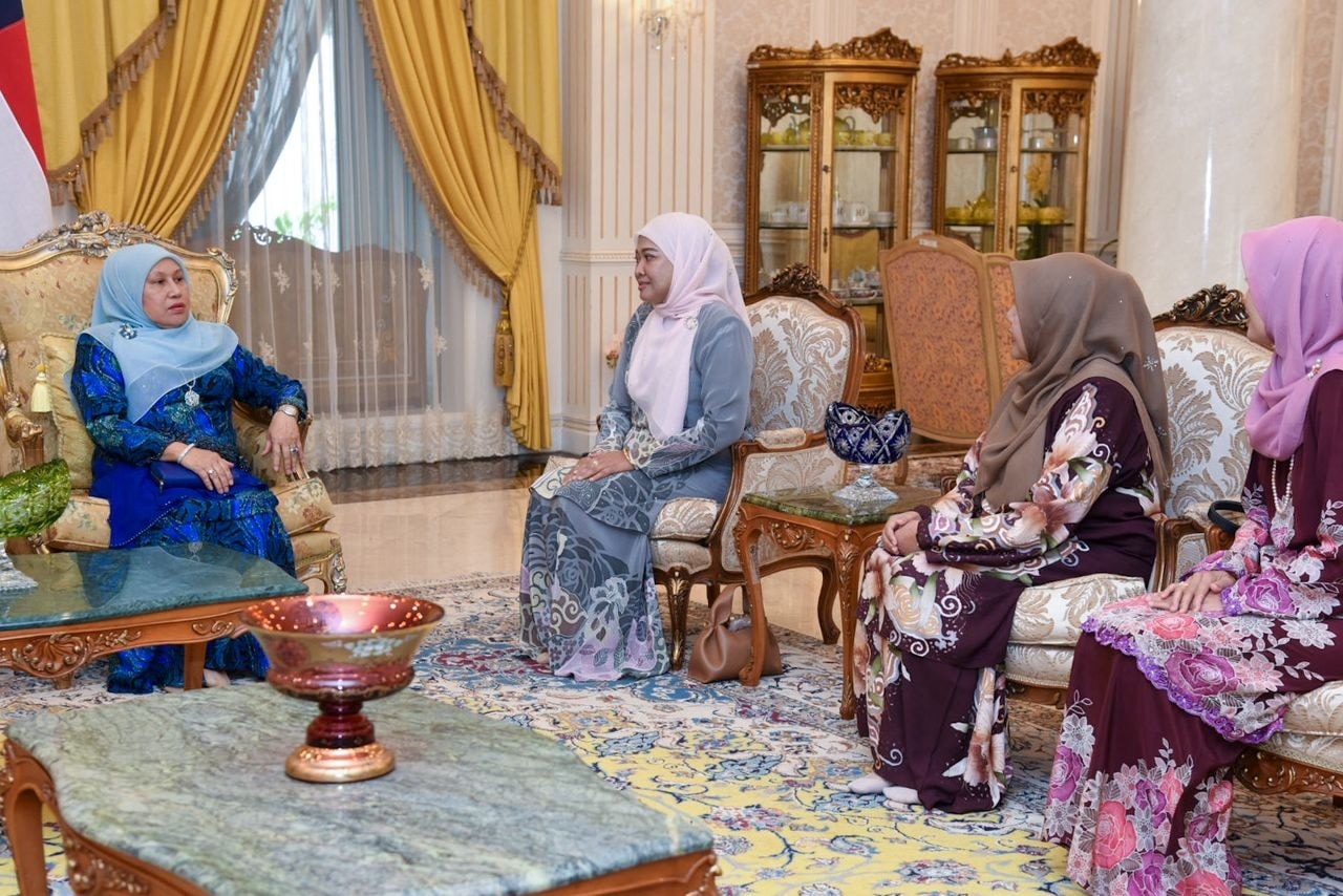 Kunjungan Hormat daripada YBhg. Datin Rushaslinda Binti Muhammad, Pengerusi Persatuan Suri dan Anggota Wanita Perkhidmatan Awam Malaysia ( PUSPANITA )