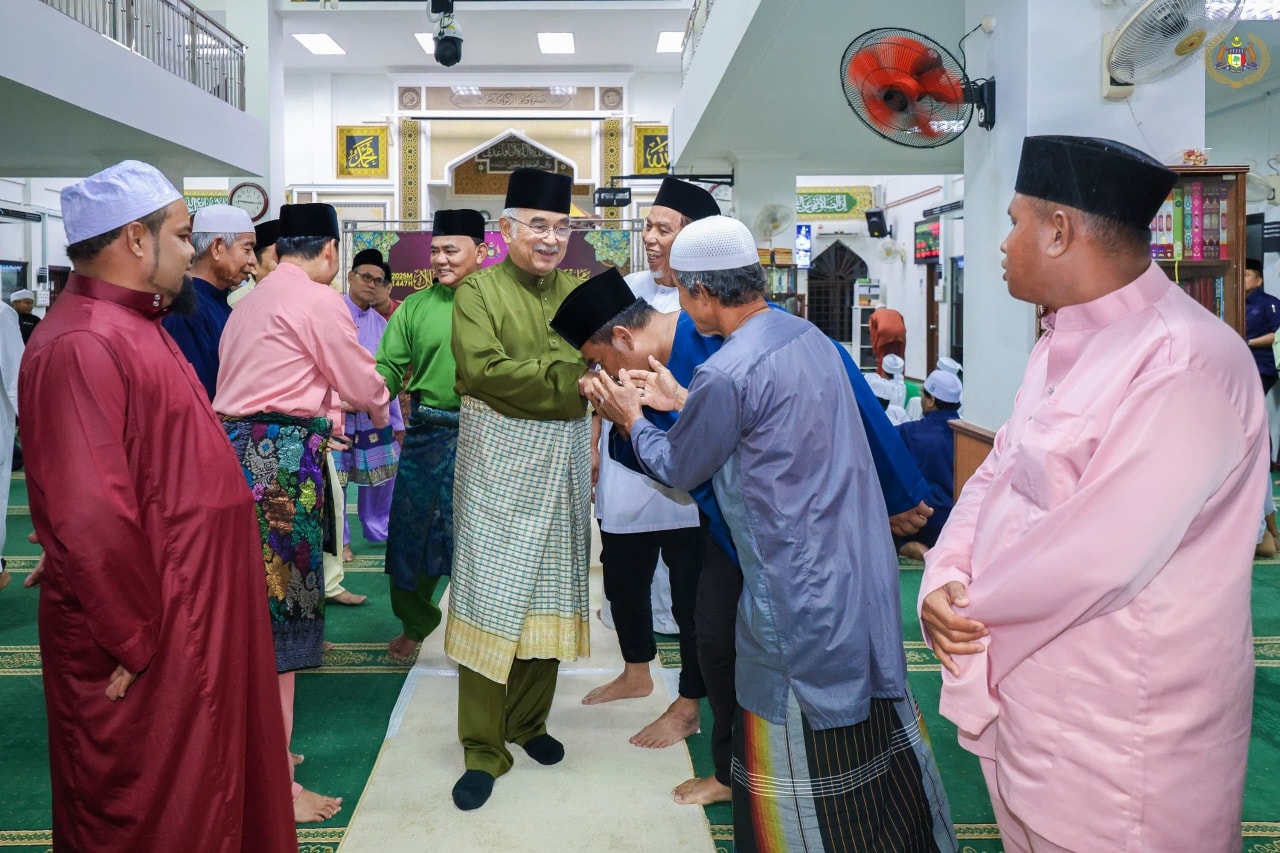 Yang di-Pertua Negeri Melaka menghadiri Majlis Sambutan Hari Asyura dan Menyantuni Anak-Anak Yatim Peringkat Negeri Melaka Tahun 1447H / 2025M