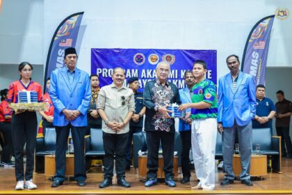 Yang di-Pertua Negeri Melaka mengadakan lawatan ke Program Akademi Karate Malaysia