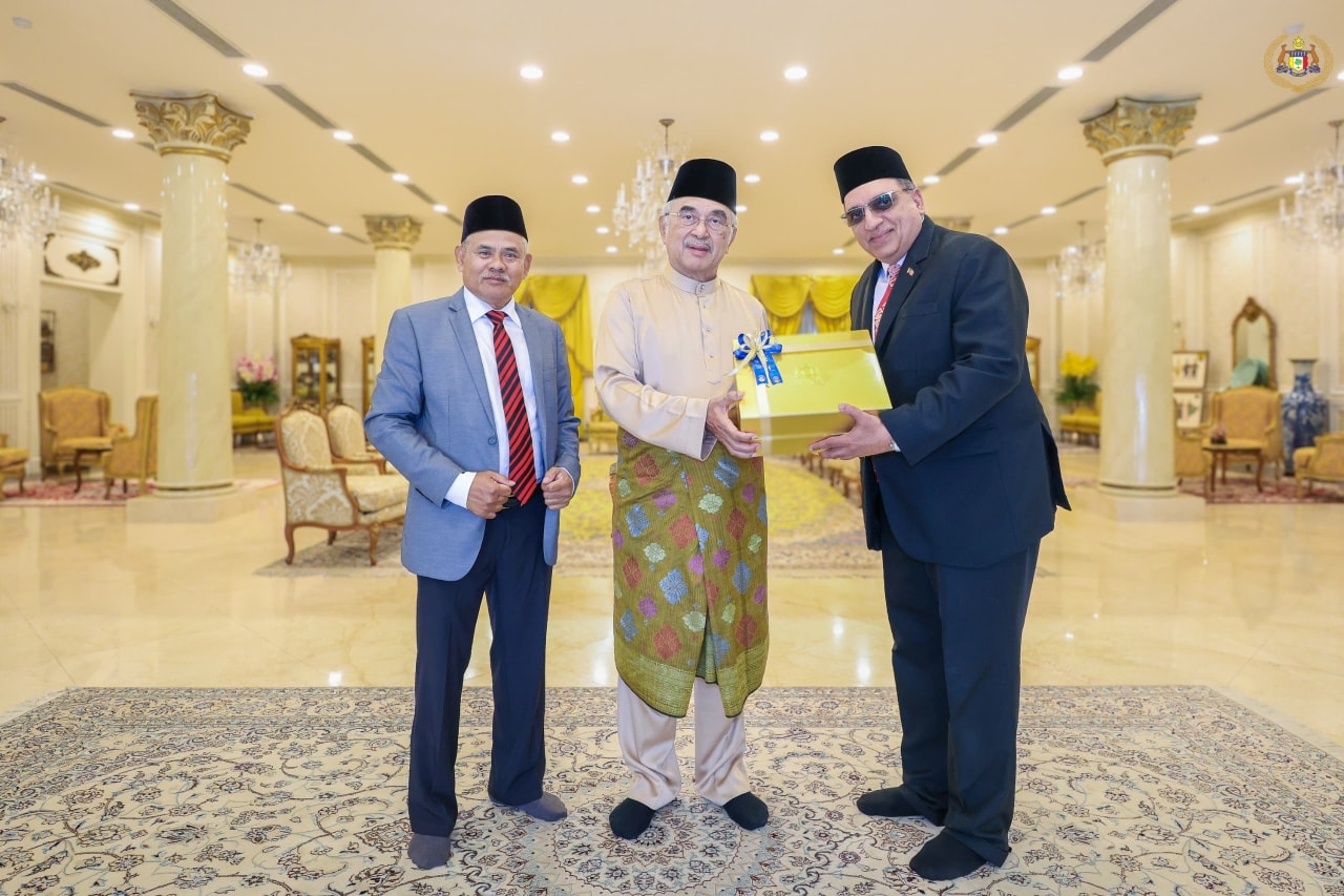 Kunjungan Hormat daripada TYT Dato’ Mohd Khalid Abassi bin Abdul Razak
