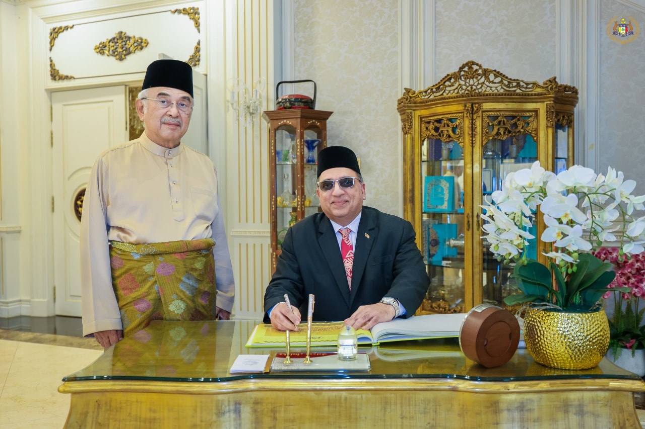 Kunjungan Hormat daripada TYT Dato’ Mohd Khalid Abassi bin Abdul Razak