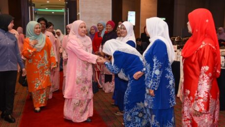 YABhg. Toh Puan Hadiri Seminar Wanita Anggun Anjuran NCWO Melaka