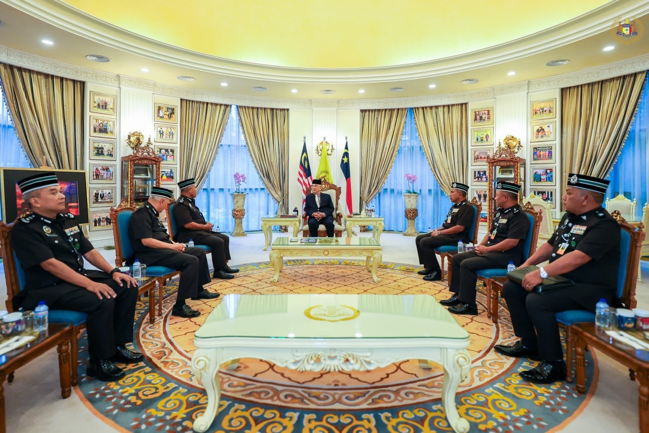 Kunjungan Hormat daripada YBhg. KJP Dato' Haji Abdul Aziz bin Abdul Razak, Komissioner Jeneral Penjara Malaysia dan YBrs. TKJP Ahmad Faudzi bin Awang, Timbalan Komissioner Jeneral Penjara (Pemasyakatan)