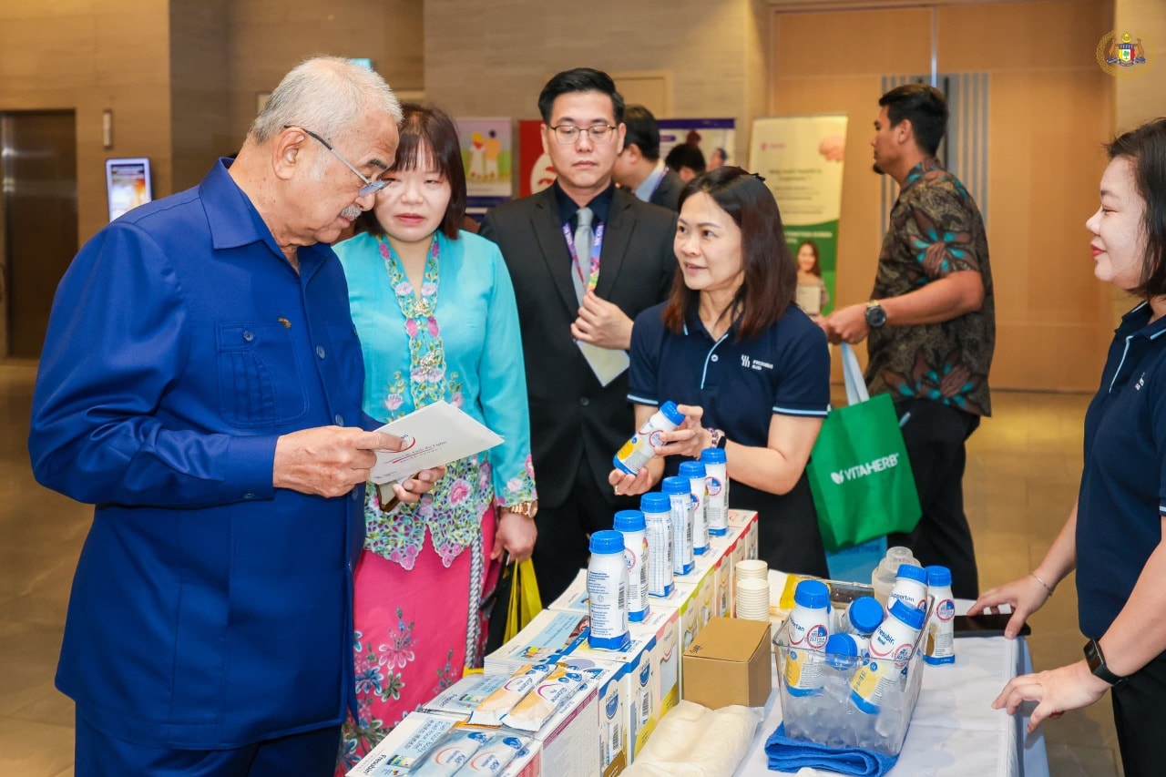 Yang di-Pertua Negeri Melaka menyempurnakan perasmian Majlis Pelancaran Persidangan Kongres Perubatan Geriatrik Malaysia (MCGM 2025)