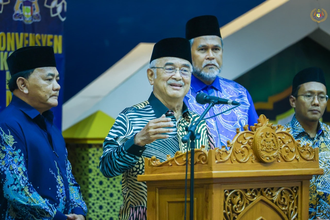 Yang di-Pertua Negeri Melaka menyempurnakan Perasmian Konvensyen Koperasi Kariah Masjid Peringkat Negeri Melaka Tahun 2025 (KOKMA'25)