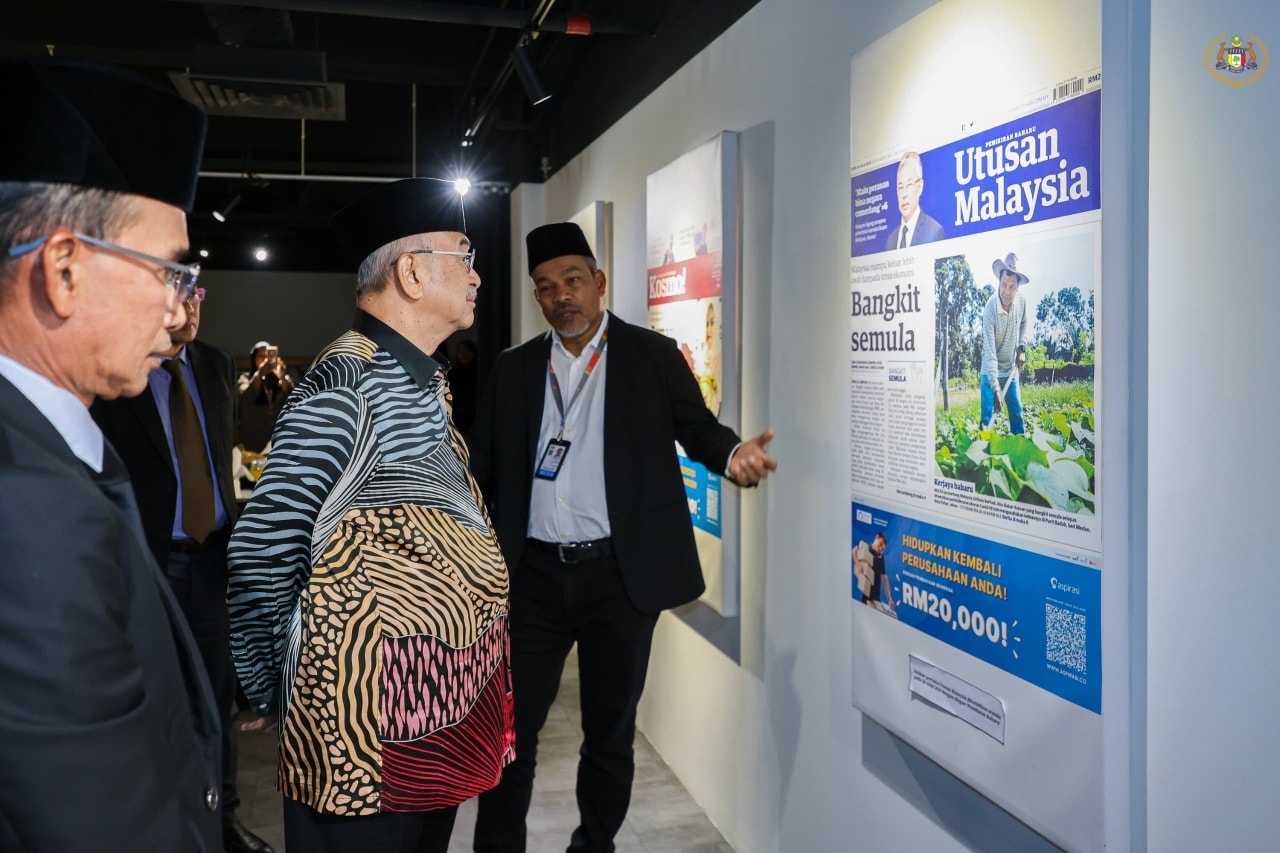 Yang di-Pertua Negeri Melaka mengadakan Lawatan ke Media Mulia Sdn. Bhd.