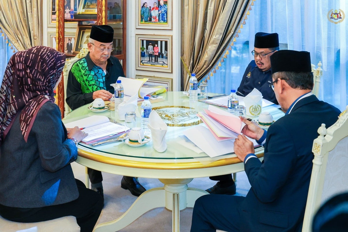 Yang di-Pertua Negeri Melaka hadir ke Mesyuarat Yayasan Tuan Terutama (TYT)